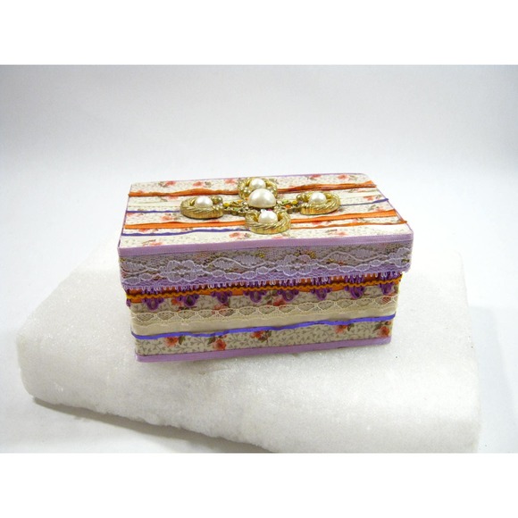 Handcrafted Keepsake Jewelry Trinket Prayer Box for Mementos Photos Desk Items - Picture 4 of 8